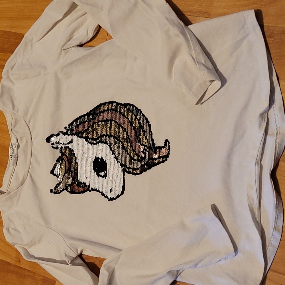 H & M tee